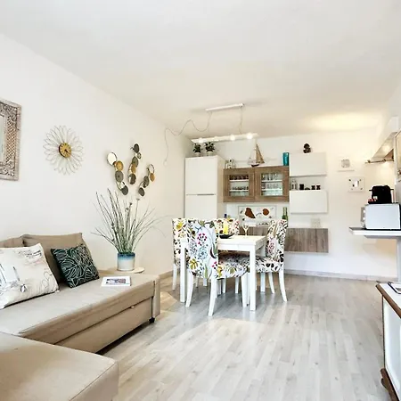 Deluxe In Apartment